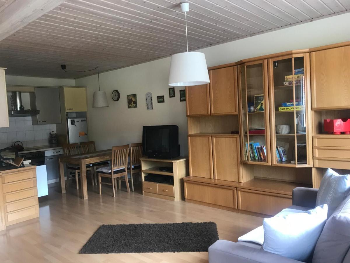 Ferienwohnung Am Gruenen Band Hellingen エクステリア 写真